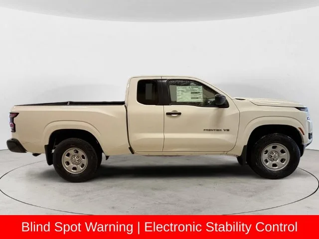 New 2027 White Nissan S 4x4 image 7
