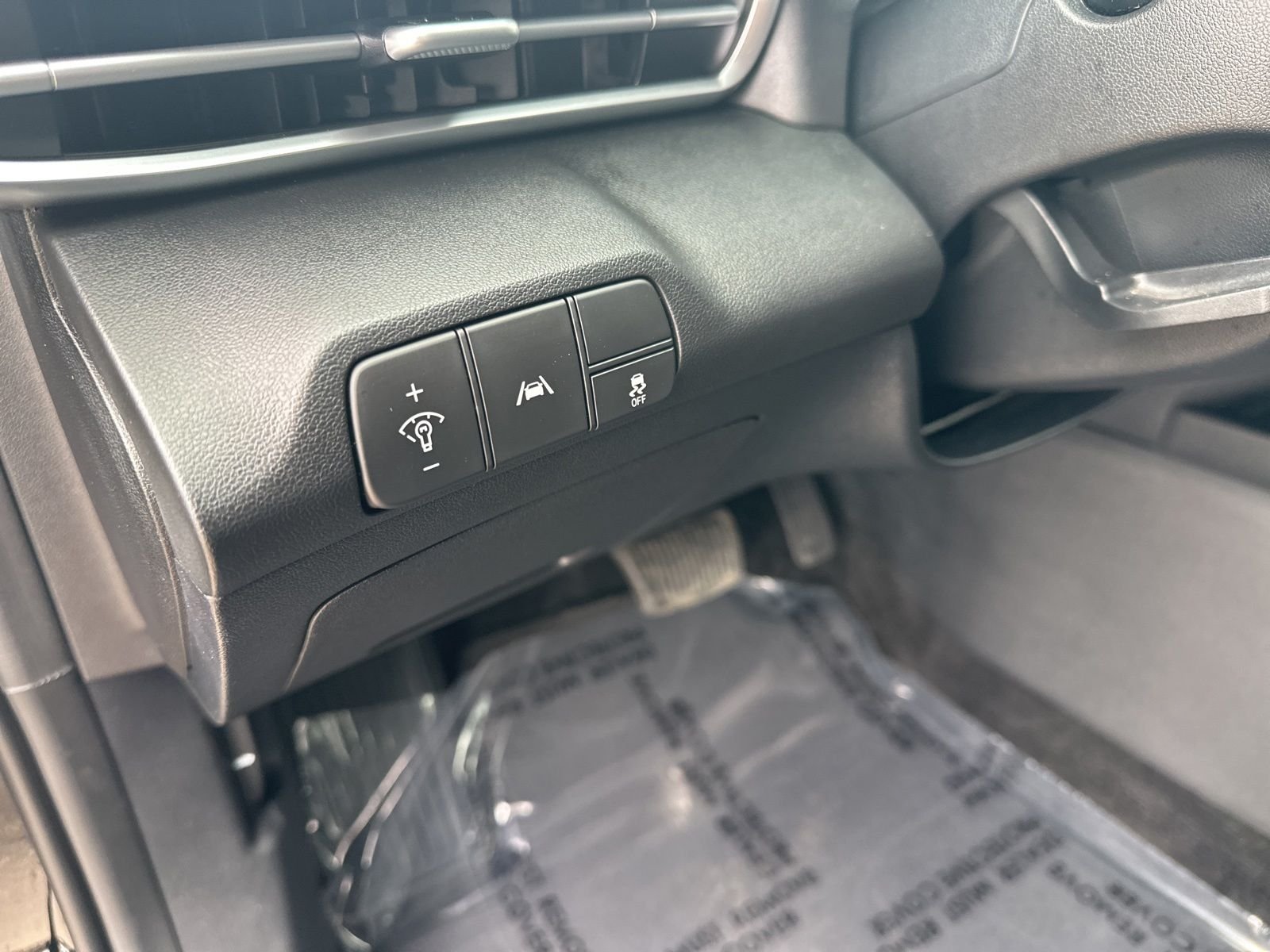 Certified Used 2023 Black Hyundai SEL image 12