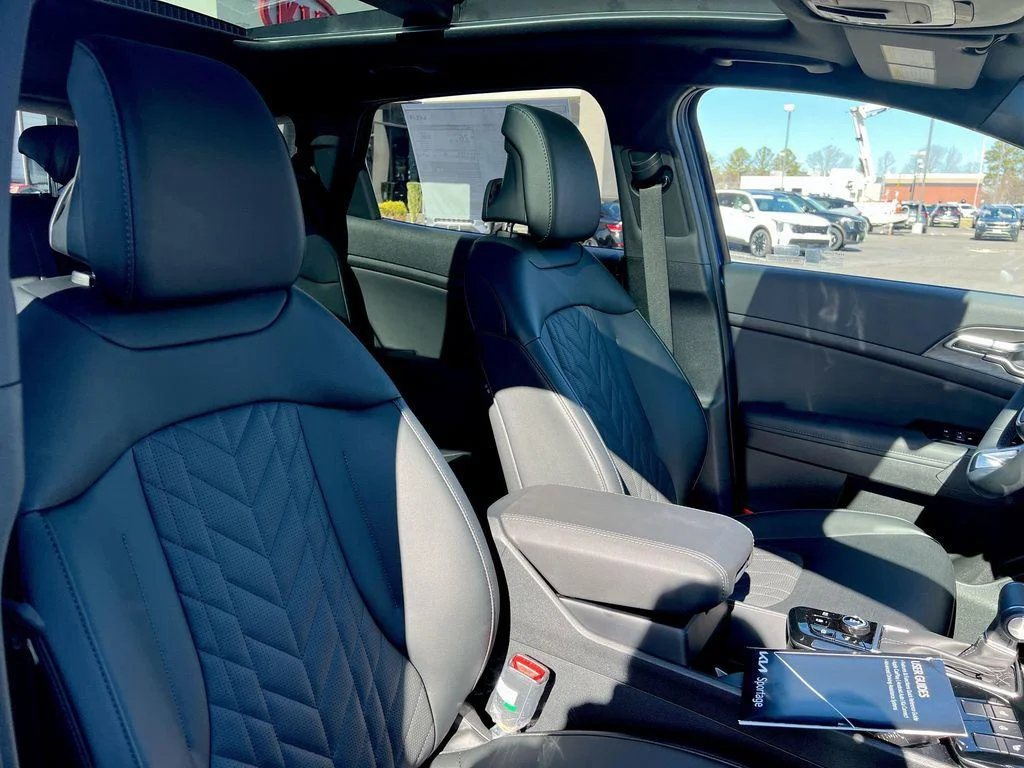 2025 Kia Sportage X-Pro - Photo 33