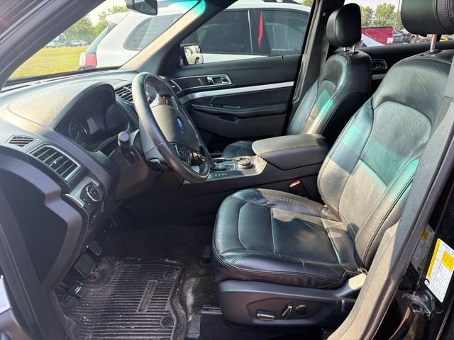Used 2016  Ford XLT image 4