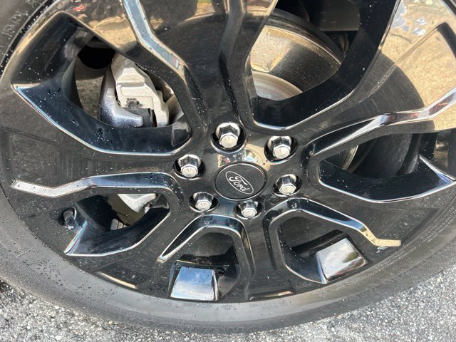 Used 2022 Gray Ford Lariat image 11
