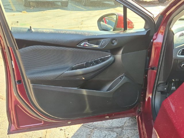 Used 2016 Red Chevrolet LT image 12