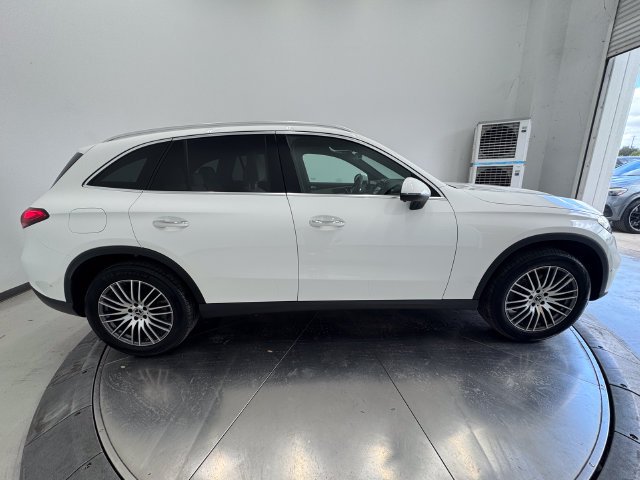 Certified Used 2026 Polar White Mercedes-Benz GLC 300 image 16