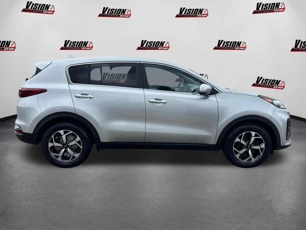 Used 2022 Silver Kia LX image 4