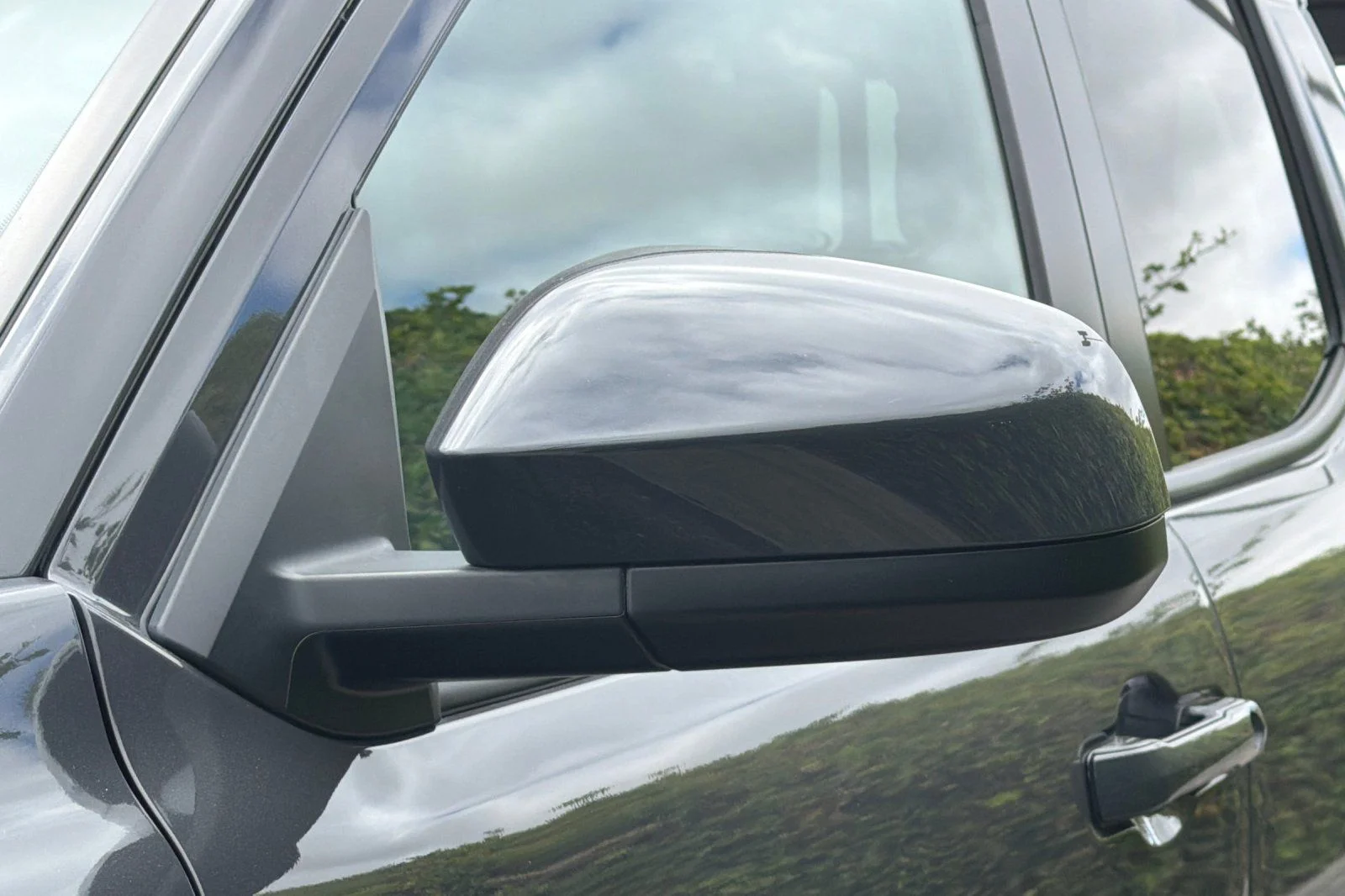 Used 2024  Toyota SR5 image 40