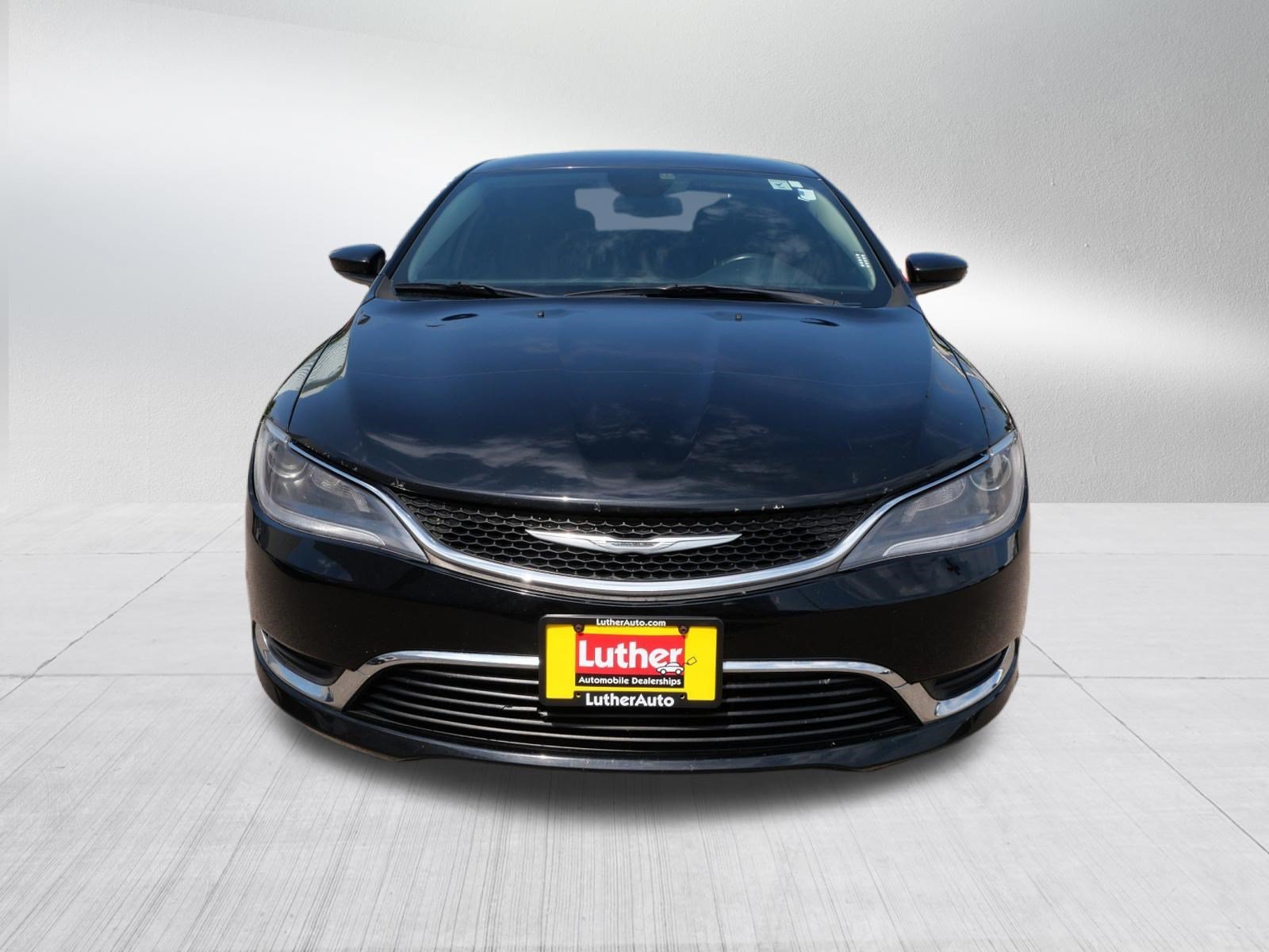 Used 2015 Chrysler 200 Limited with VIN 1C3CCCAB1FN538065 for sale in Saint Paul, MN