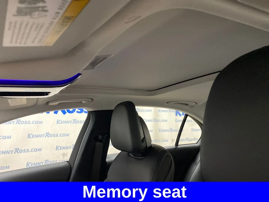 Used 2022 Black Mercedes-Benz C 300 image 10