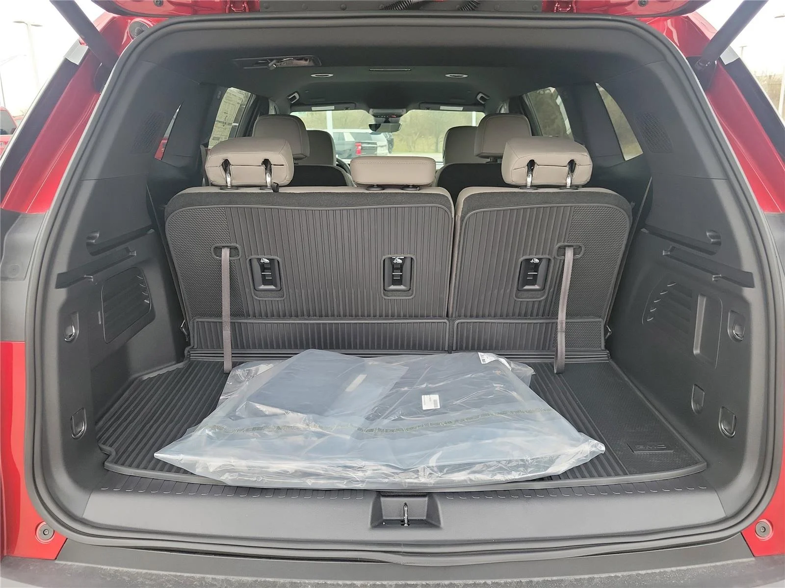 2026 GMC Acadia Elevation - Photo 7