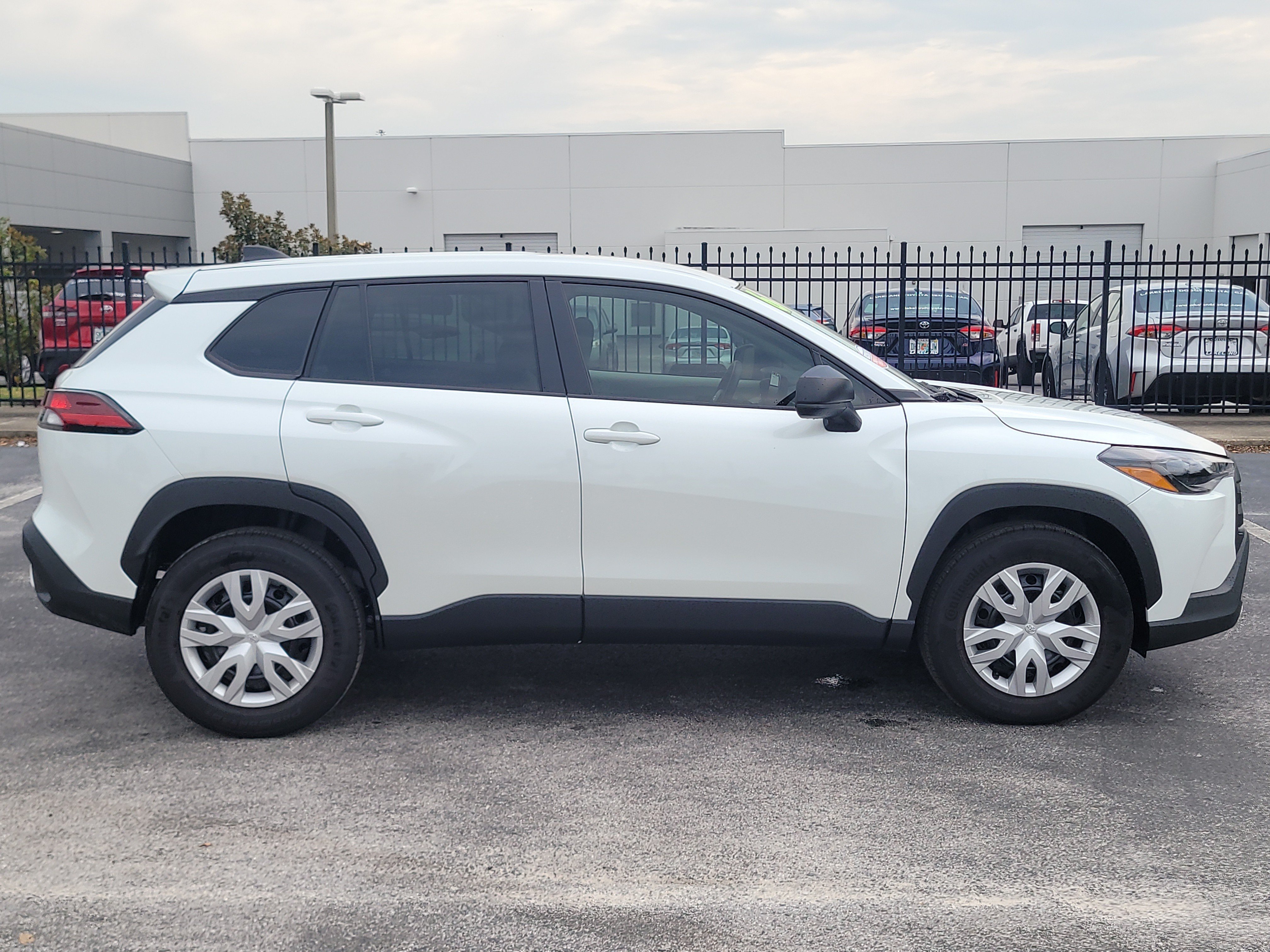 Used 2026 Pearl Toyota L image 7