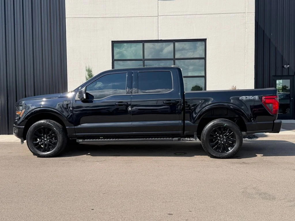 Used 2024 Black Ford XLT image 2