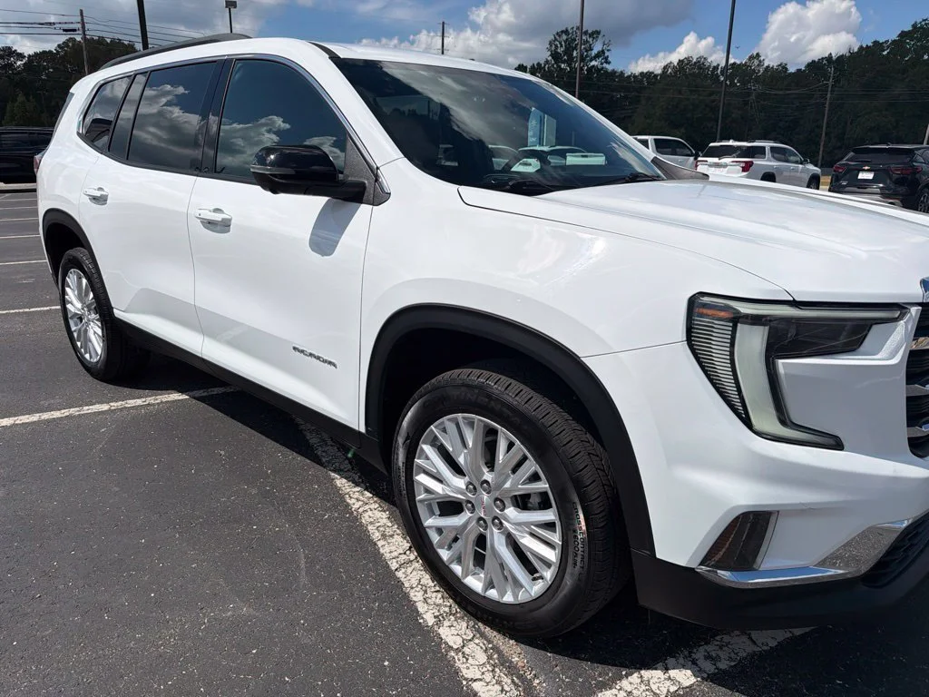 Used 2026 Summit White GMC Elevation image 7
