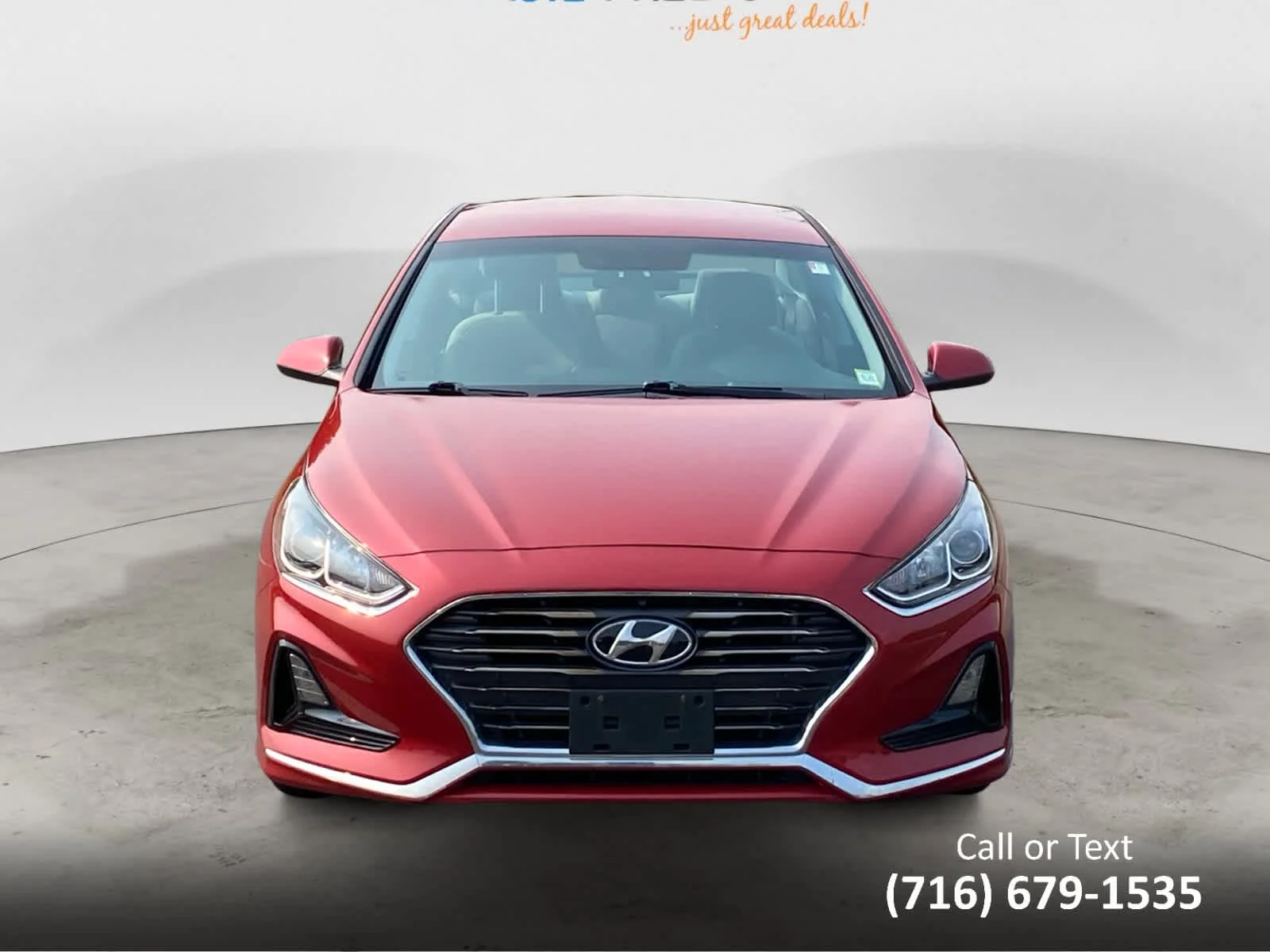 Used 2019 Scarlet Red Hyundai SE image 12
