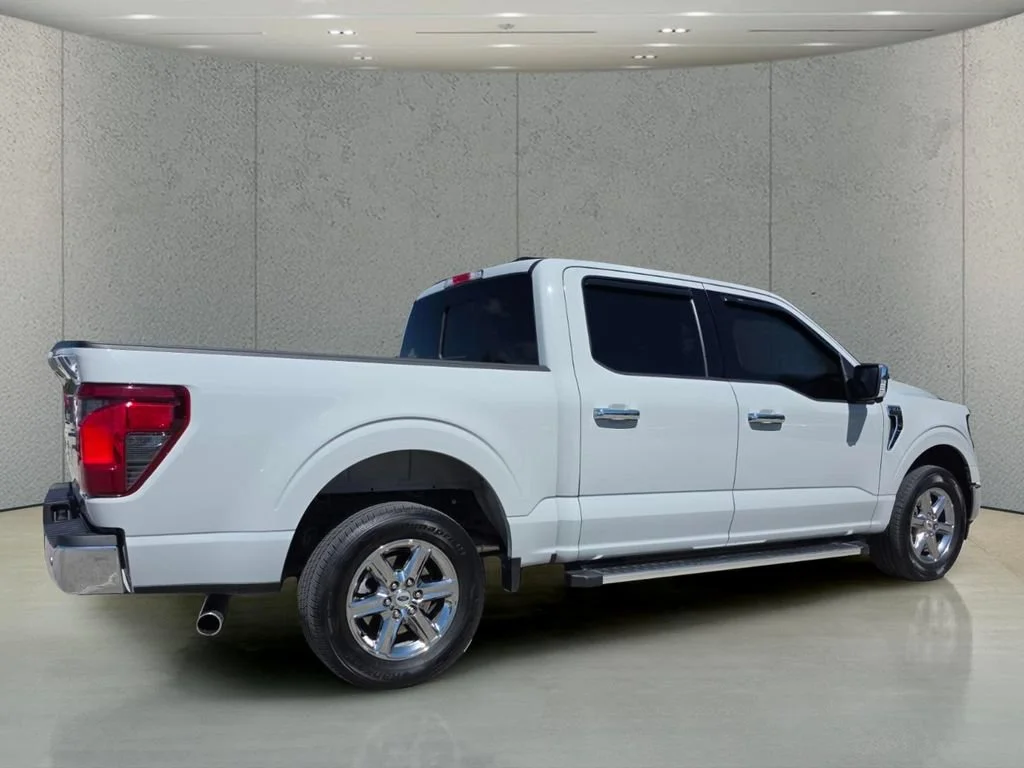 Used 2024 Avalanche Ford XLT image 4