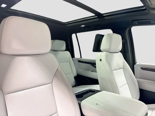 2025 Chevrolet Suburban Premier - Photo 35