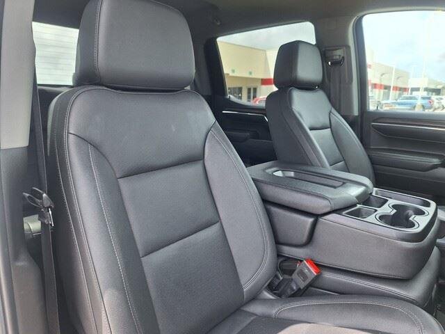 Used 2024 Summit White GMC SLT image 30