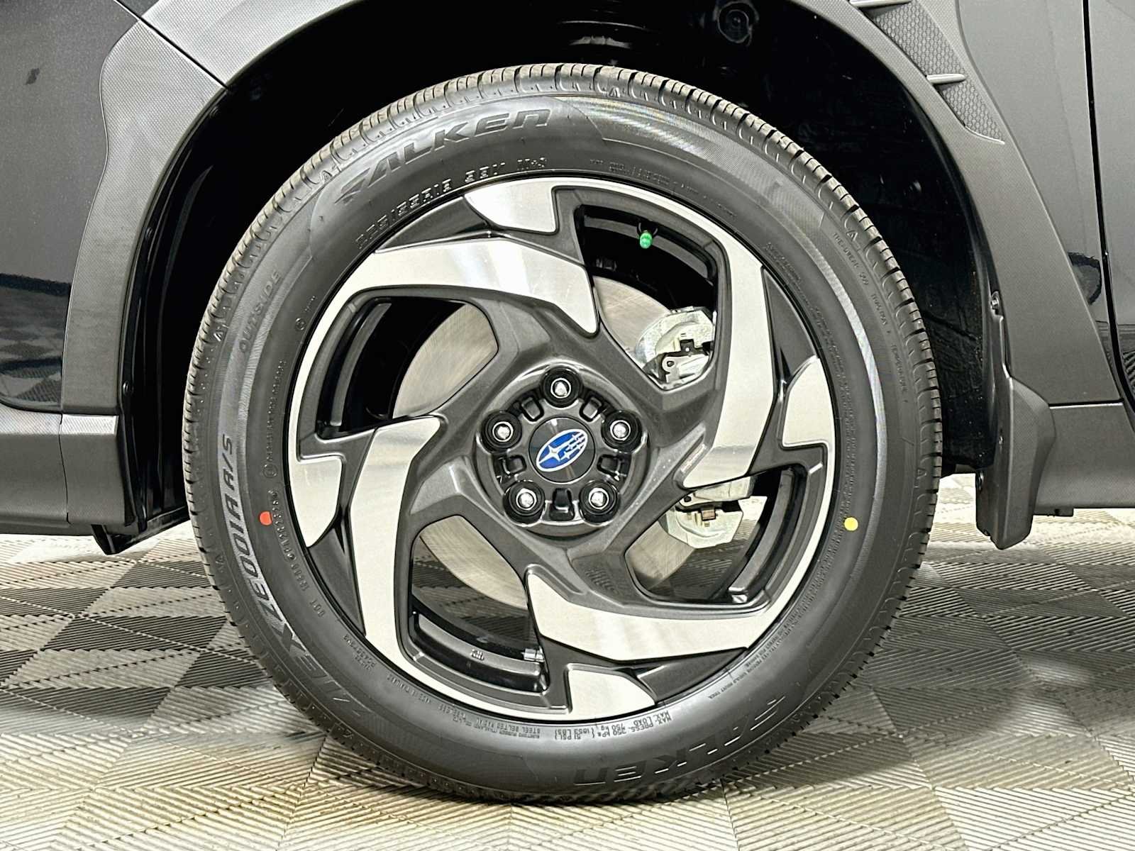 New 2026 CRYSTAL BLACK SILICA Subaru Limited Hybrid image 29