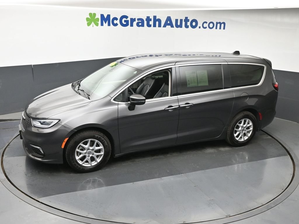 Used 2023 Gray Chrysler Touring L image 20