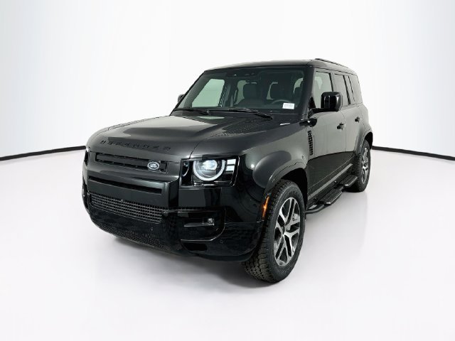 New 2026 Black Land Rover X-Dynamic SE image 1