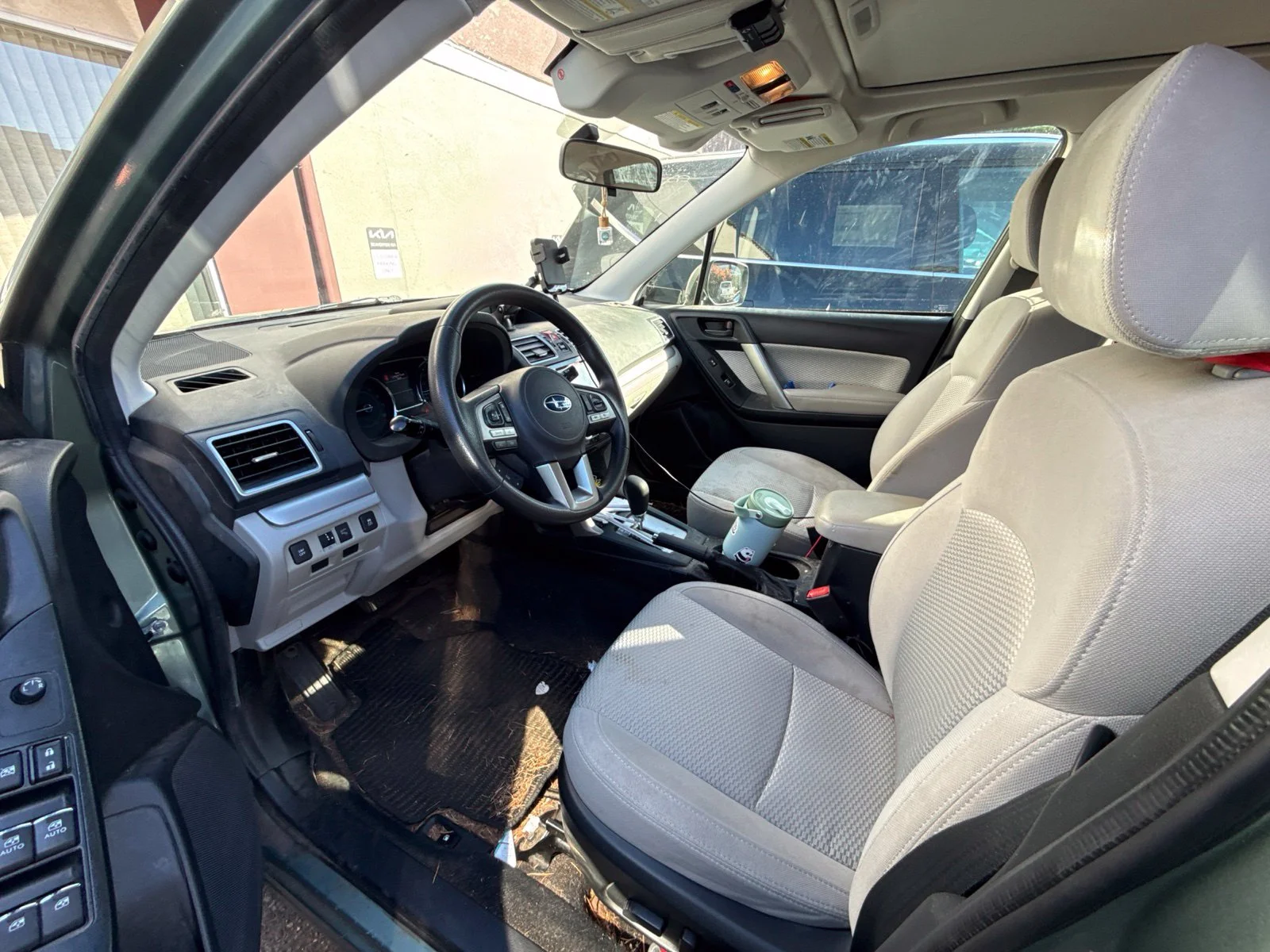 Used 2018 Green Subaru 2.5i Premium image 4