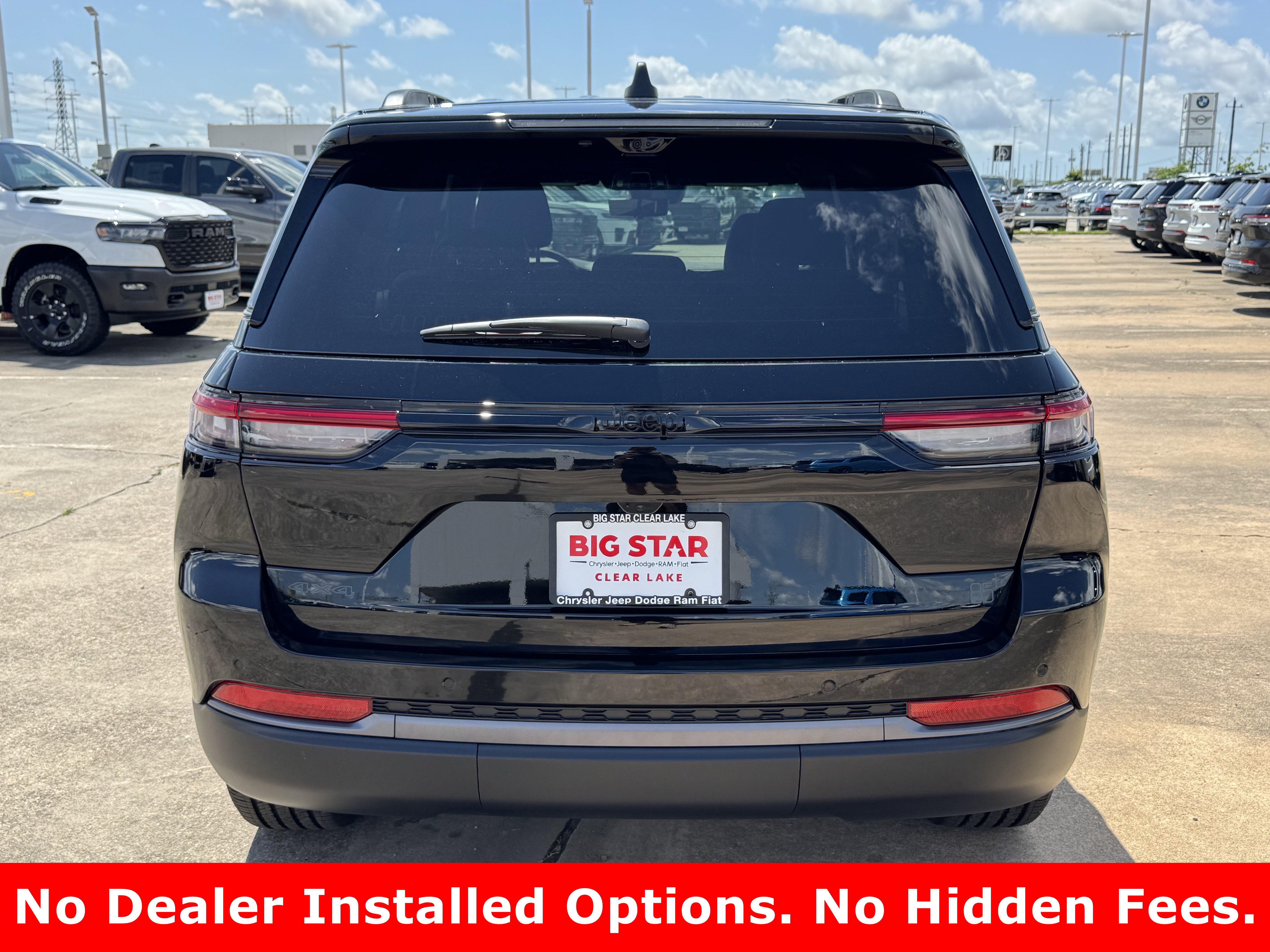 New 2026 Diamond Black Crystal Pearl-Coat Exterior Paint Jeep 85th Anniversary Edition image 8