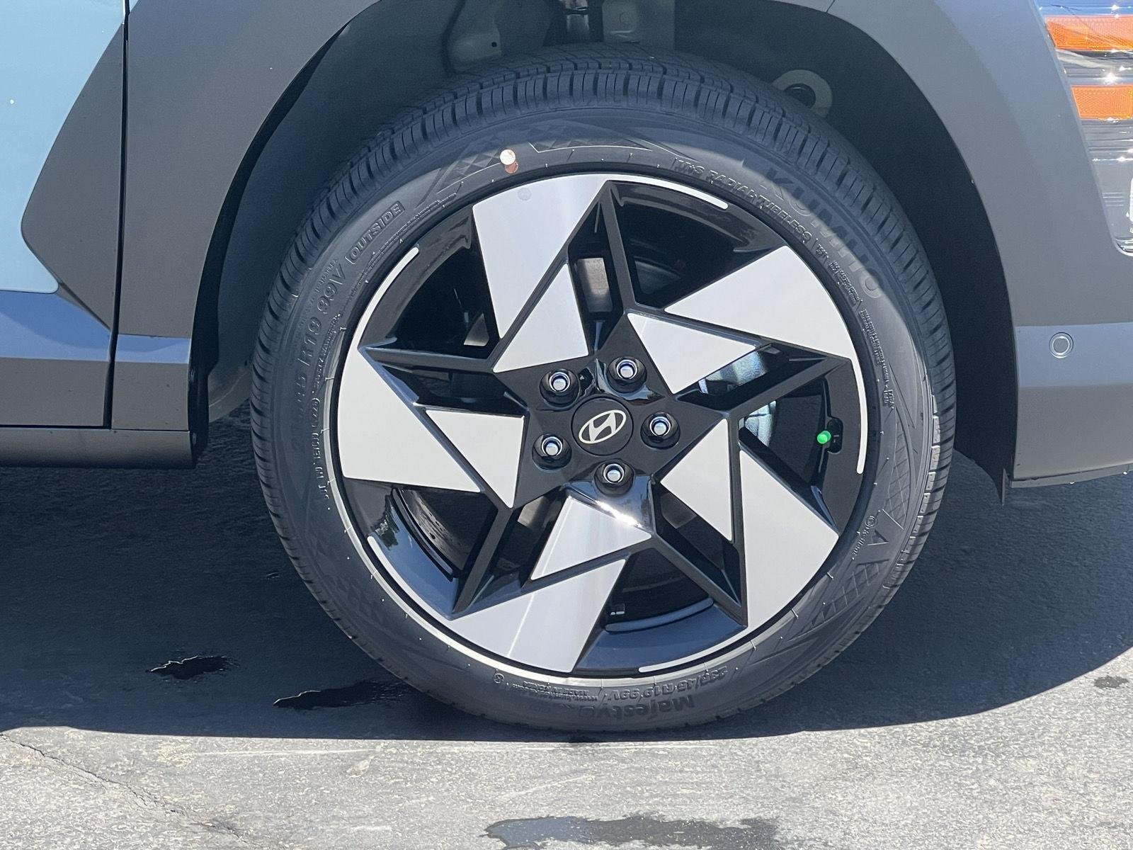 New 2026 Mirage Green Hyundai Limited AWD image 16