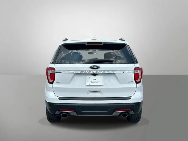 Used 2019 Oxford White Ford XLT image 25
