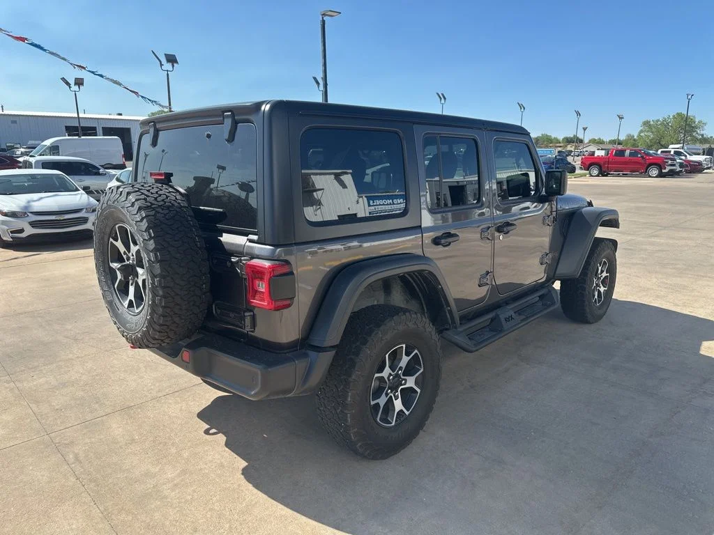 Certified Used 2022 Gray Jeep Unlimited Rubicon image 36