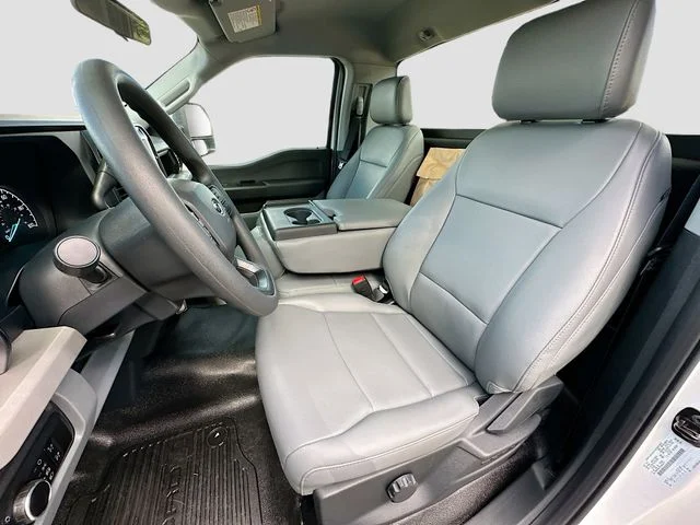 New 2026 Oxford White Ford XL image 13