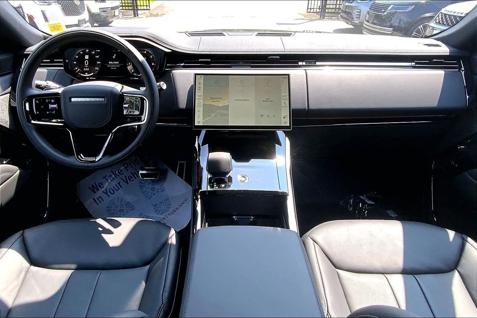 New 2026 Carpathian Grey Land Rover Dynamic SE image 5