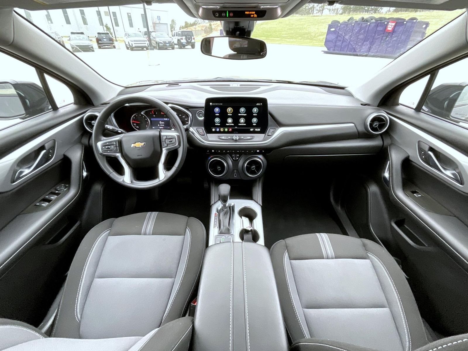 Used 2025 Black Chevrolet 2LT image 15