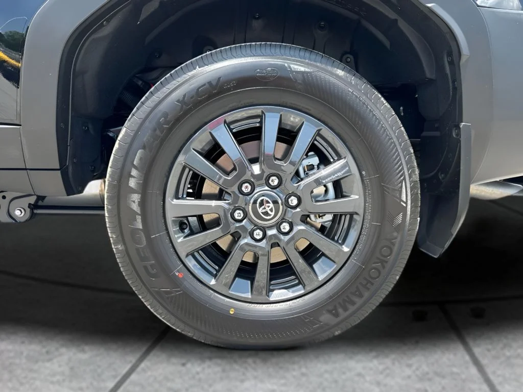 Used 2027  Toyota 1958 image 33