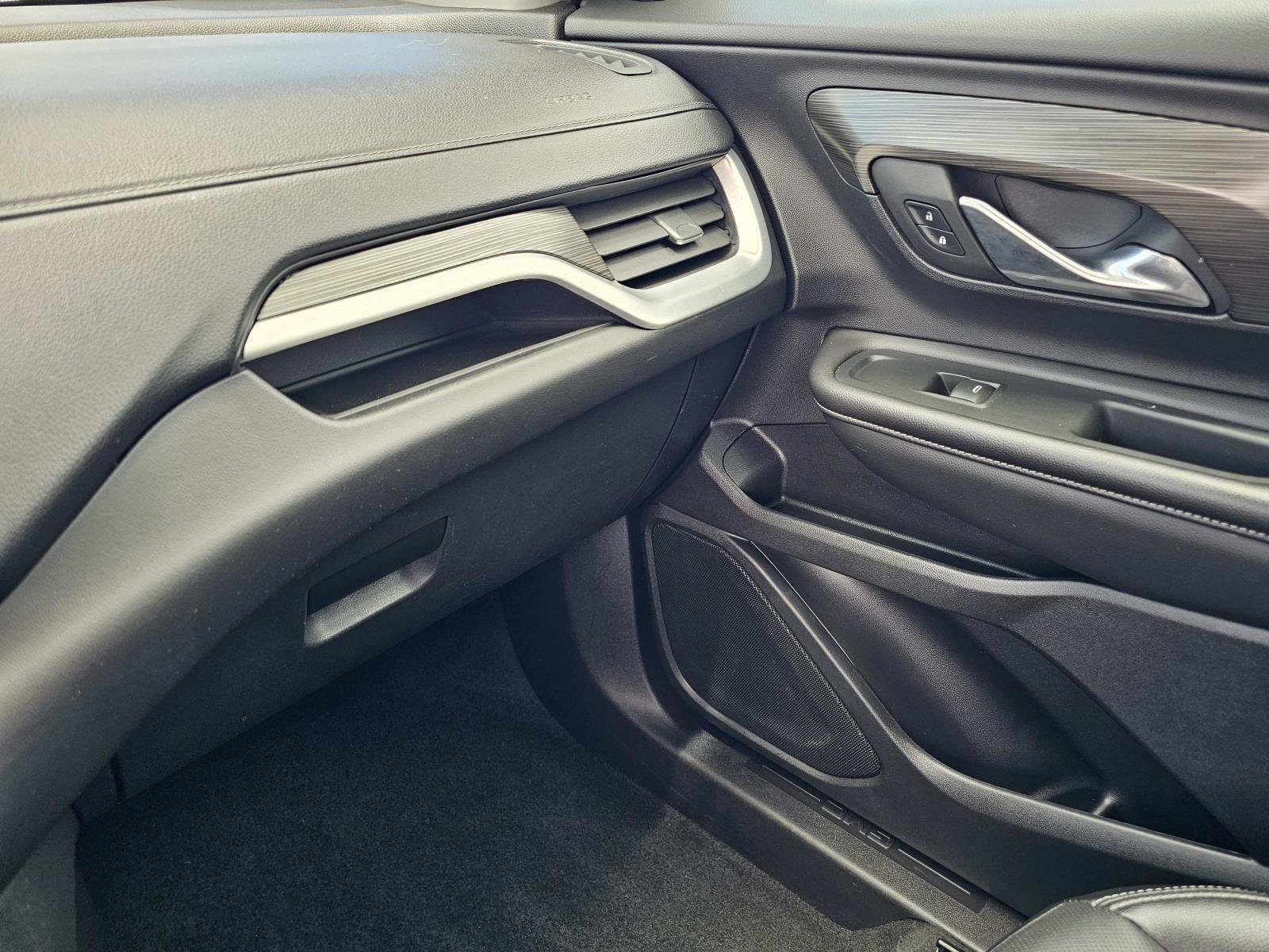 Used 2024 Sterling Metallic GMC SLT image 26