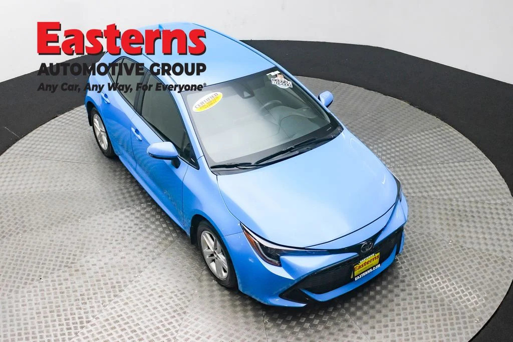 Used 2022 Blue Toyota SE image 3