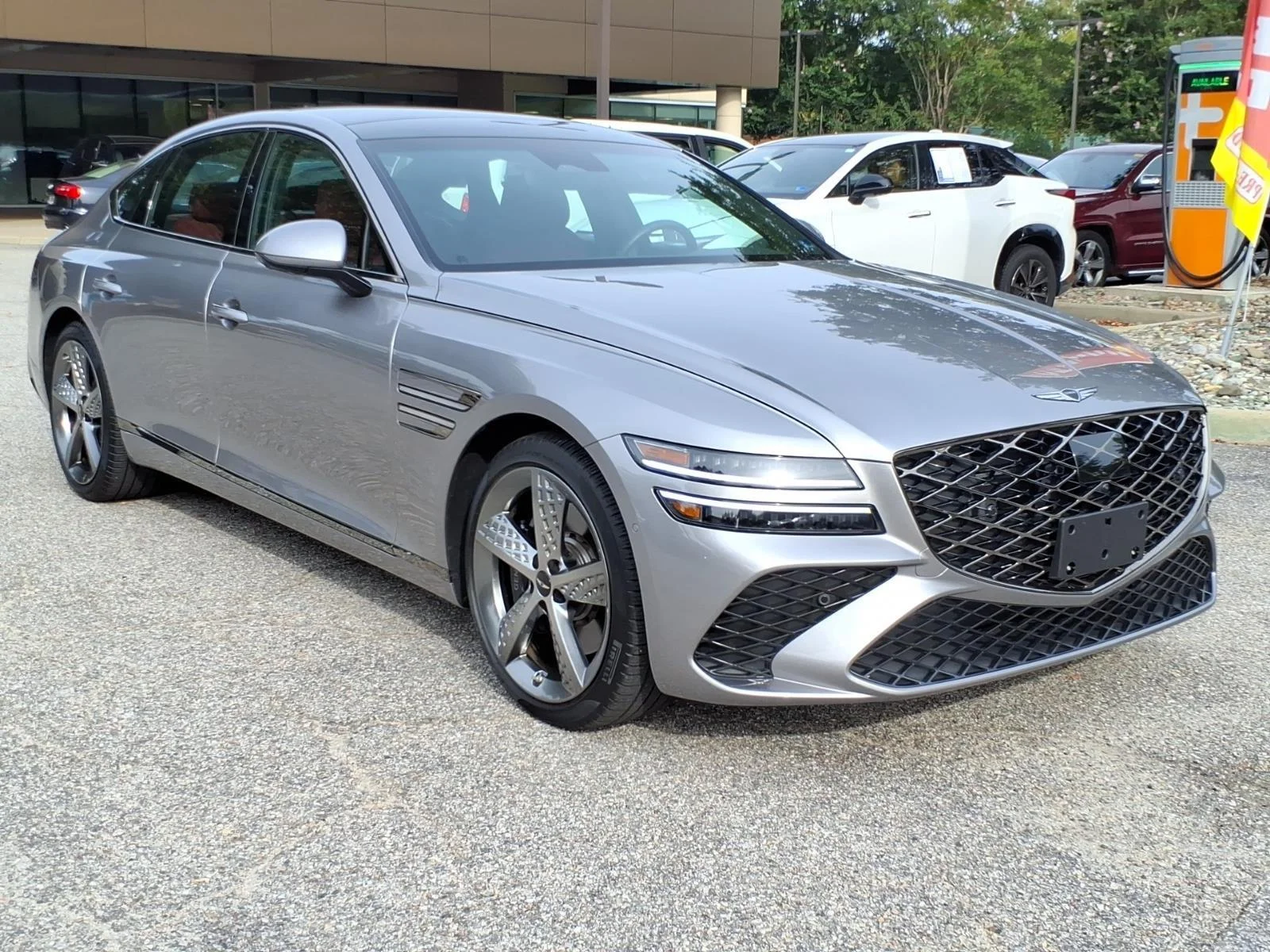 Certified Used 2025 Savile Silver Genesis 2.5T Sport Prestige image 5