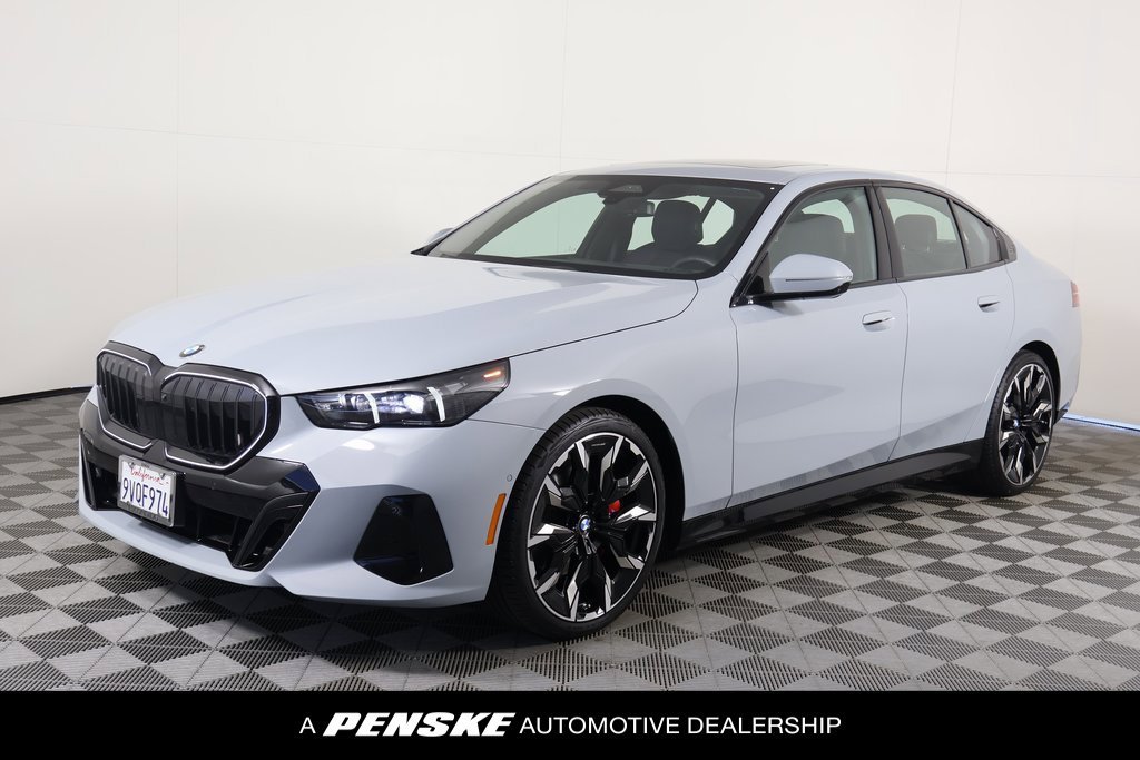 Used 2026 Brooklyn Grey Metallic BMW 530i image 1