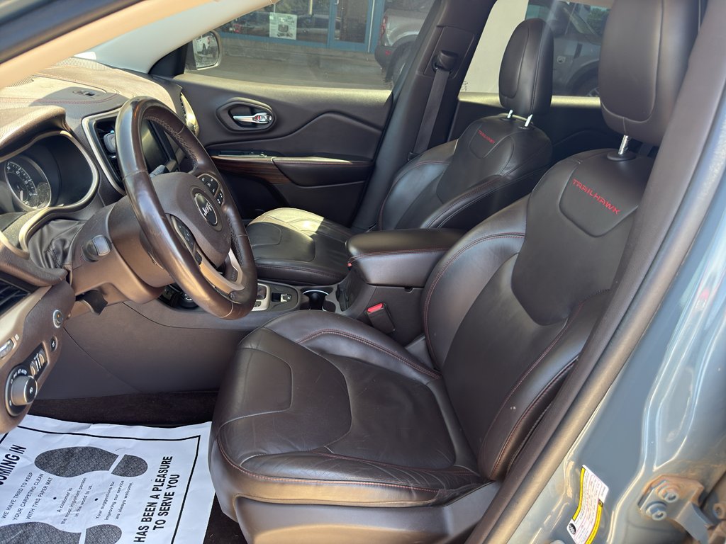 Used 2014 Anvil Clear Coat Jeep Trailhawk image 11