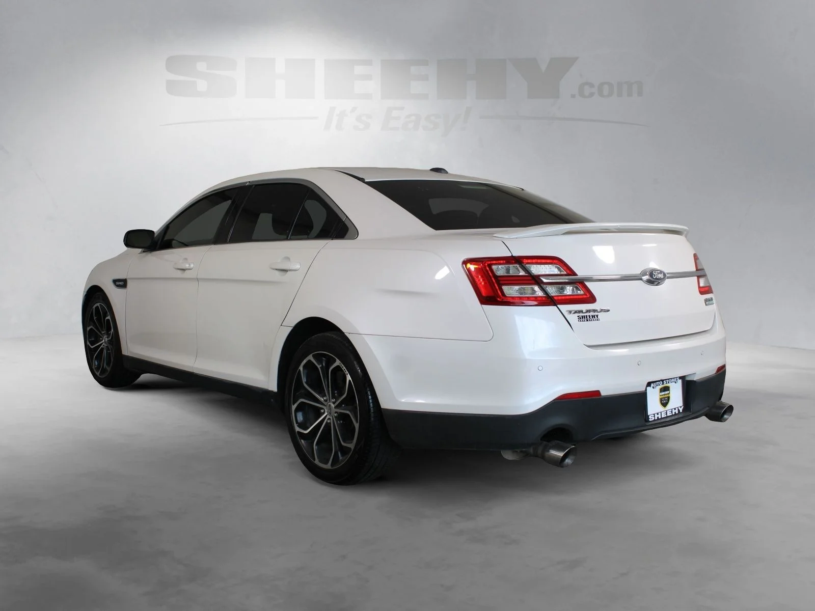 Used 2016 White Ford SHO image 9