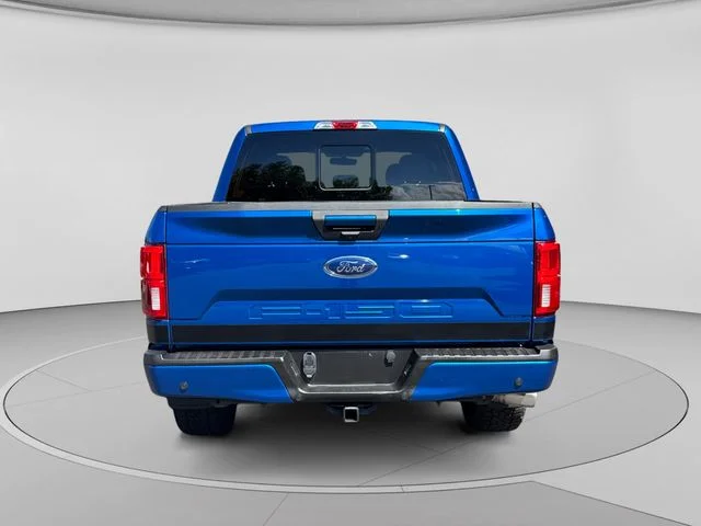 Used 2018 Lightning Blue Ford XLT image 4