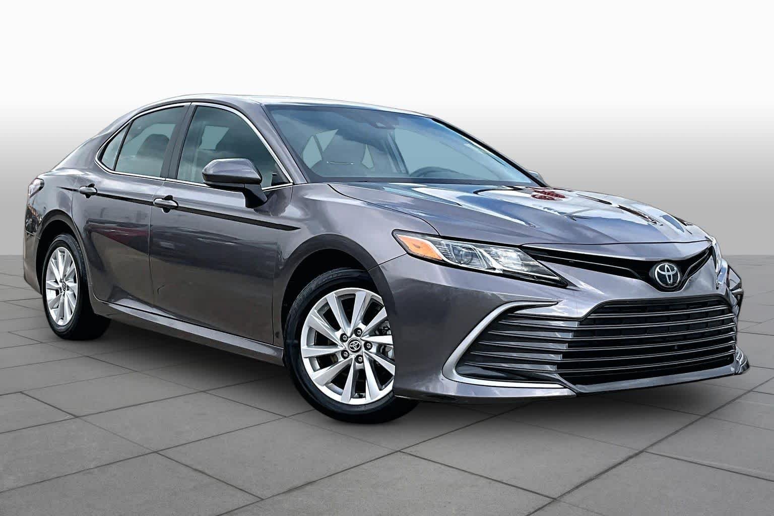 Used 2024 Predawn Gray Mica Toyota LE image 3