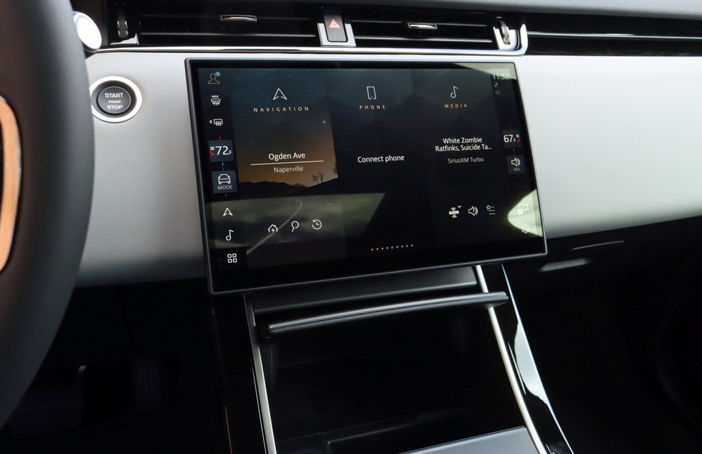 2026 LAND ROVER RANGE ROVER EVOQUE - Image 18