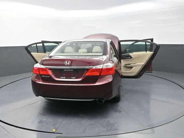 Used 2013  Honda LX image 44
