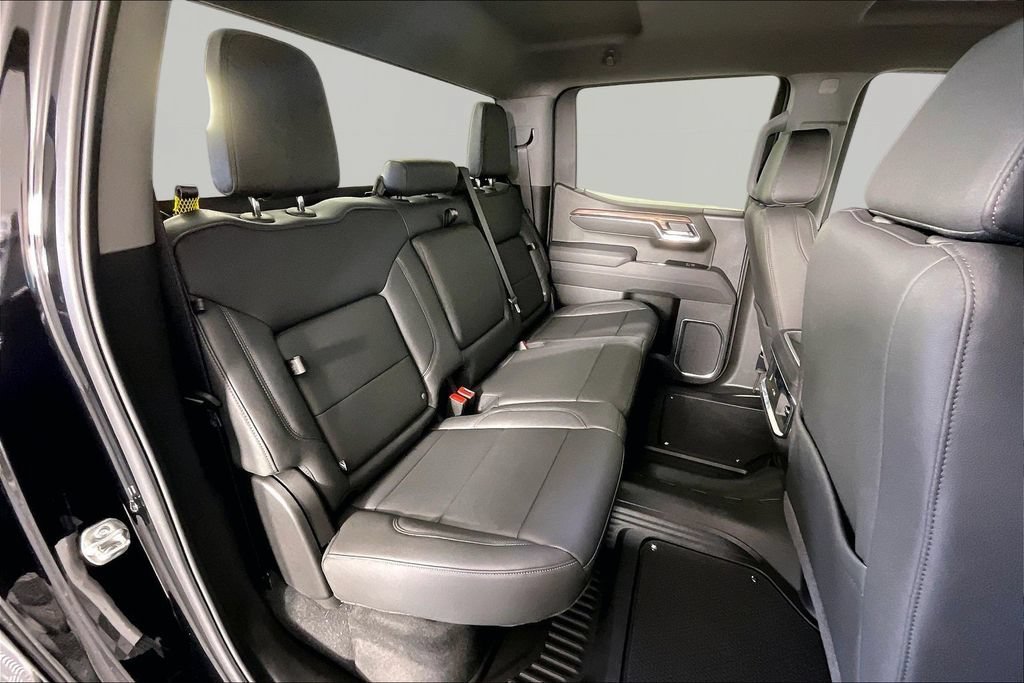 2026 GMC Sierra 1500 SLT - Photo 11