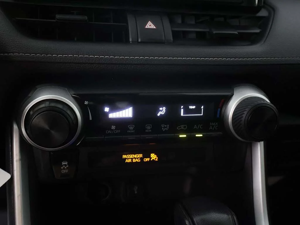 Used 2020 Gray Toyota LE image 38