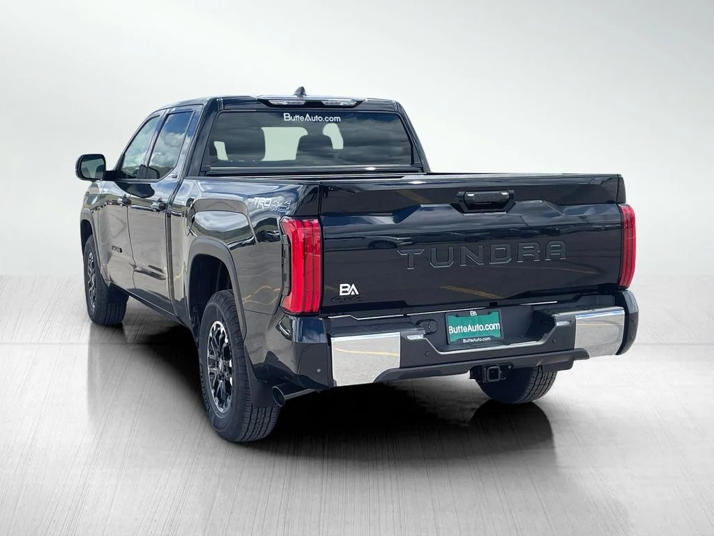 New 2026 Midnight Black Metallic Toyota SR5 image 5