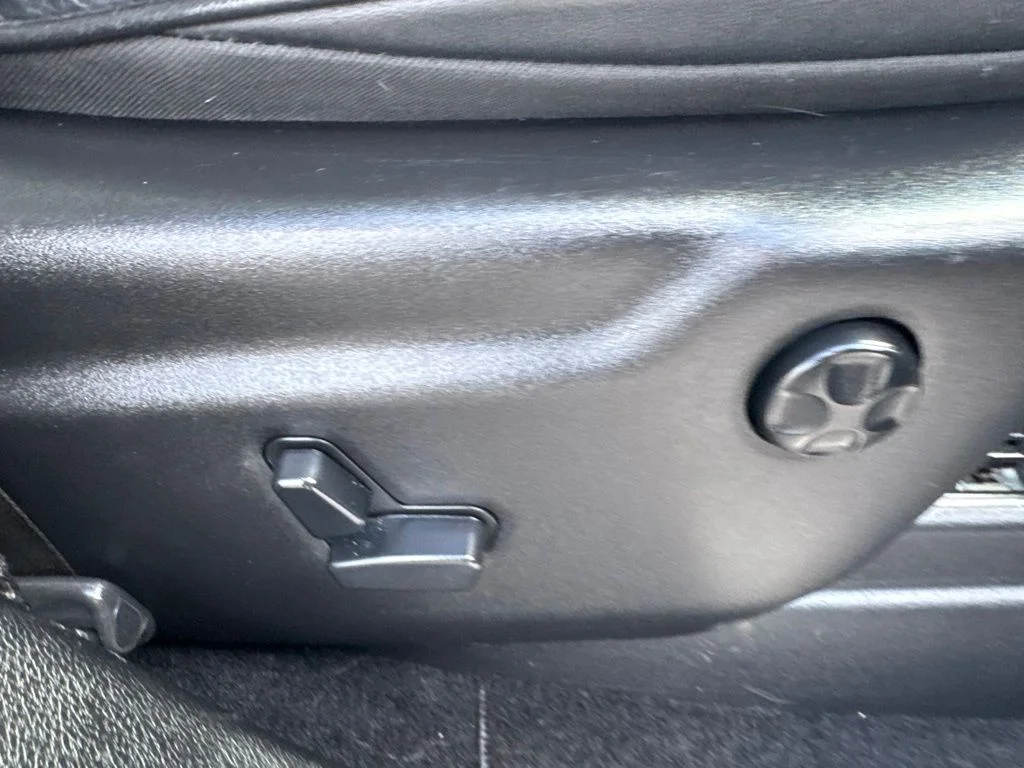 Used 2014 Beige Jeep Summit image 35