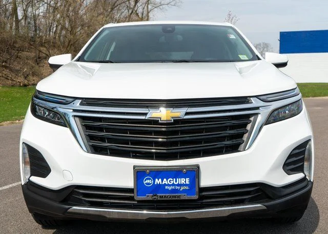 Used 2023 White Chevrolet LT image 3