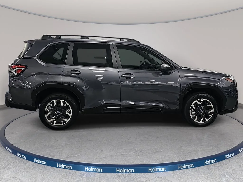 Used 2025 Gray Subaru Premium image 5