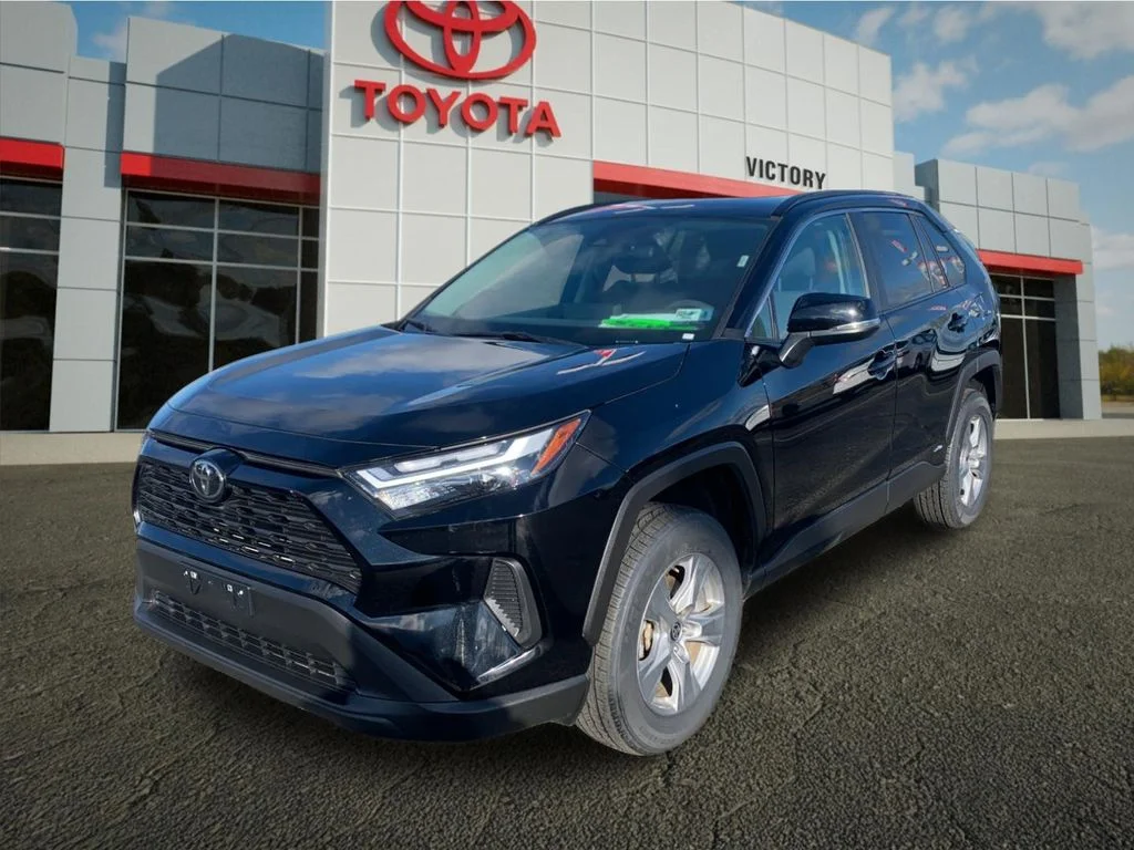 Used 2025 Black Toyota XLE image 7