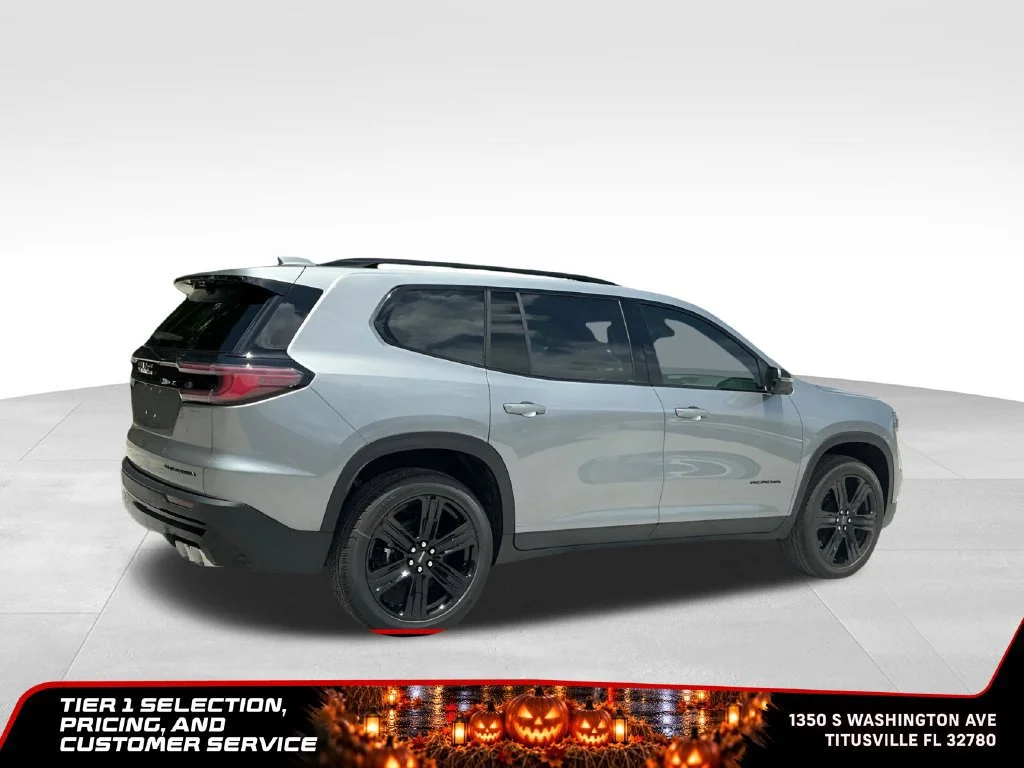 New 2026 Sterling Metallic GMC Elevation image 15