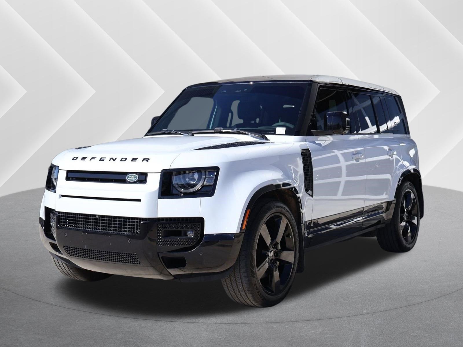 2023 Land Rover Defender V8's photo